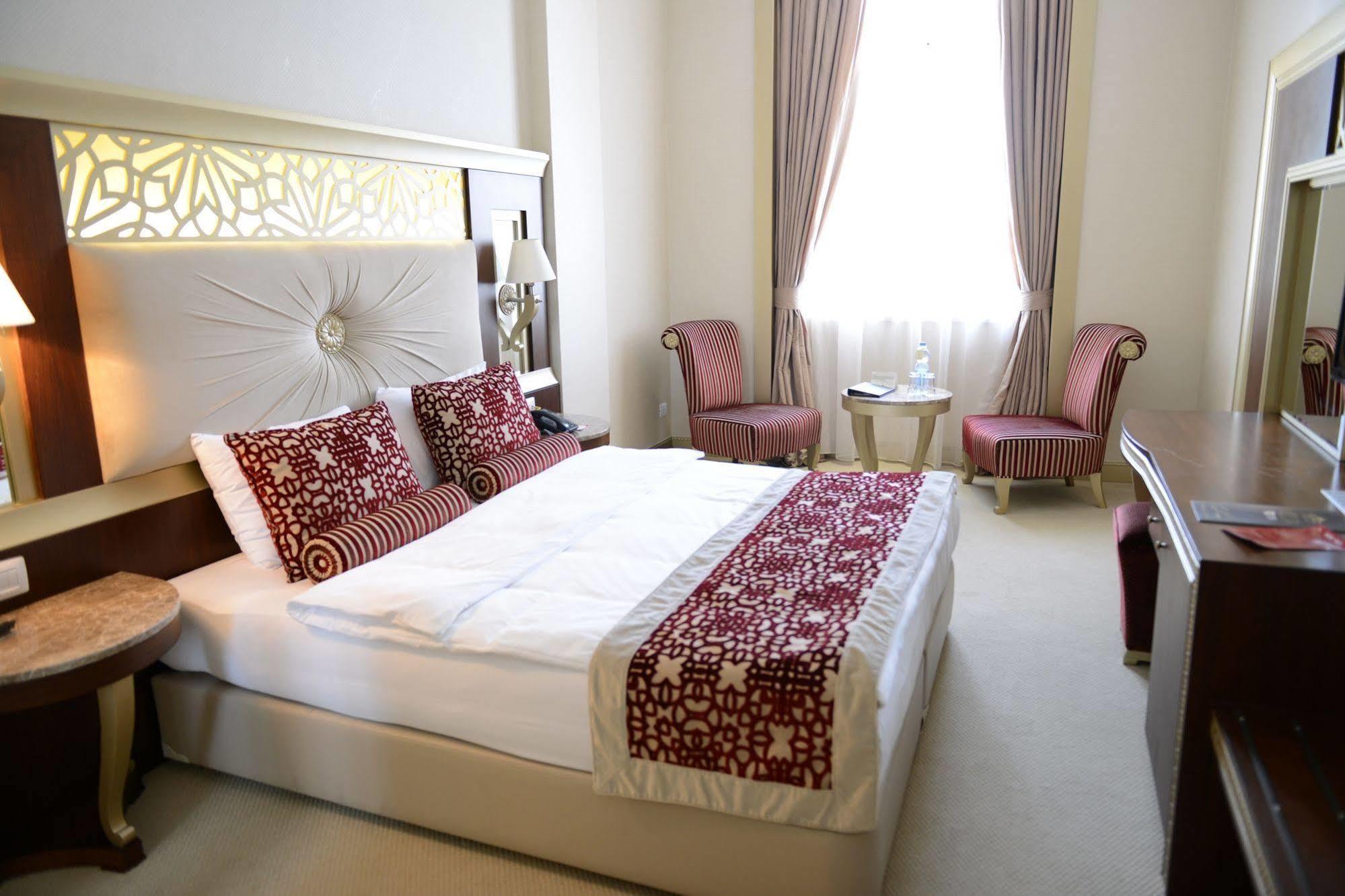 Qafqaz Karvansaray Hotel Qabala Extérieur photo